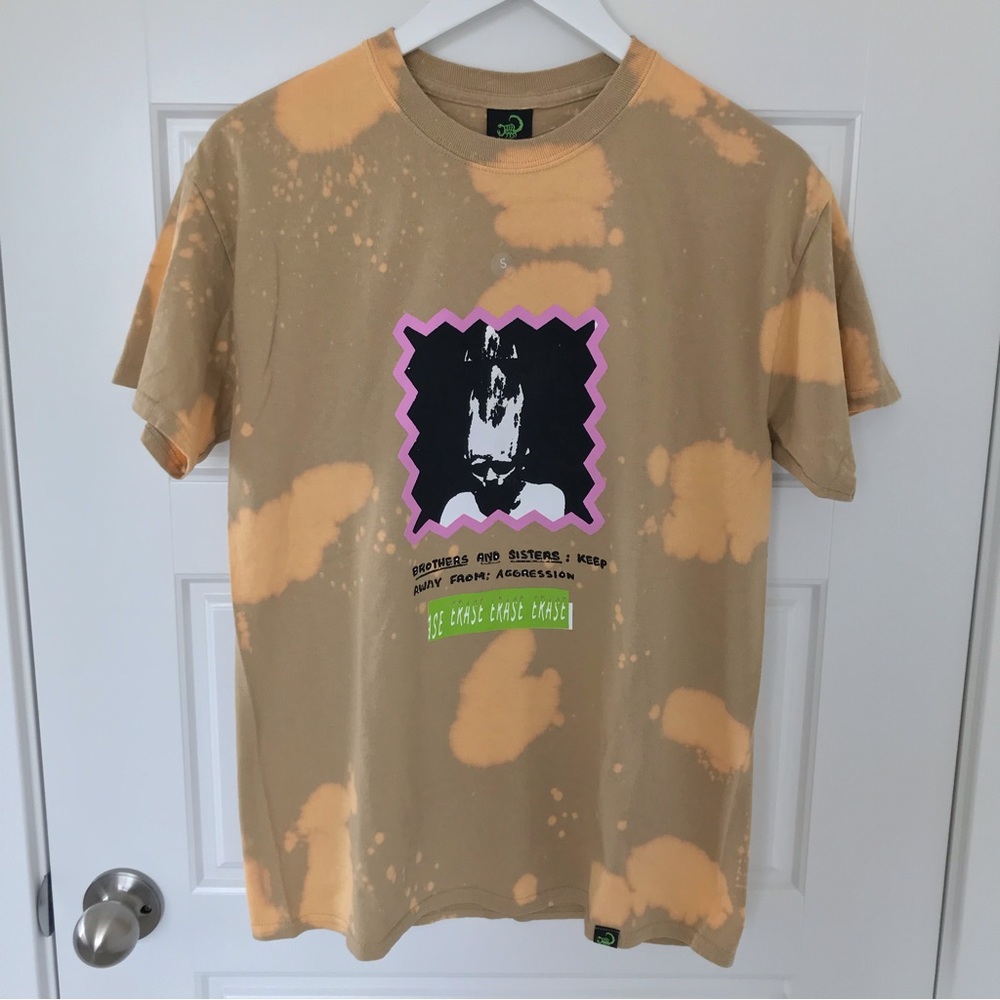 ERASE // NWOT Men's Eclectic Graphic Tie Dye Tshirt